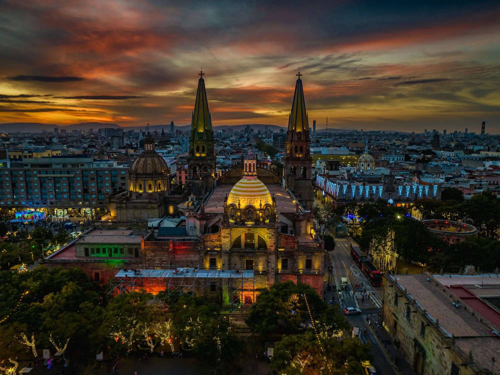 Catedral de Guadalajara al atardecer